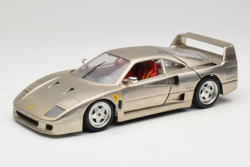 Ferrari F40 Dark Chrome Silver Kroymans Begrænset Udgave Bburago 1:18 3032-C2 Metal