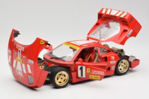 Ferrari F40 Evoluzione Bburago 1:18 3042 Metal — billede 2 af 8
