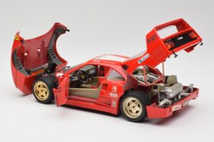 Ferrari F40 Evoluzione Bburago 1:18 3042 Metal — billede 5 af 8