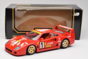 Ferrari F40 Evoluzione Bburago 1:18 3042 Metal — billede 8 af 8