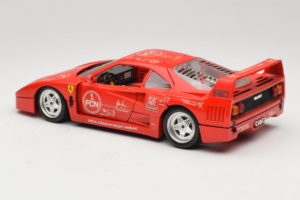 Ferrari F40 Evoluzione FC Nürnberg Special Edition Rød Bburago 1:18 3042-FCN Metal — billede 7 af 8