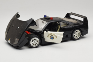 Ferrari F40 Highway Patrol Sort Hvid Bburago 1:18 3022-H1 Metal — billede 2 af 8
