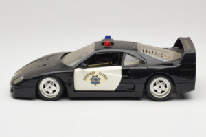 Ferrari F40 Highway Patrol Sort Hvid Bburago 1:18 3022-H1 Metal — billede 4 af 8