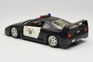 Ferrari F40 Highway Patrol Sort Hvid Bburago 1:18 3022-H1 Metal — billede 7 af 8