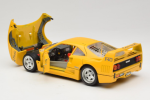 Ferrari F40 Interconti Car HiFi Gul Bburago 1:18 3032-I1 Metal — billede 5 af 8