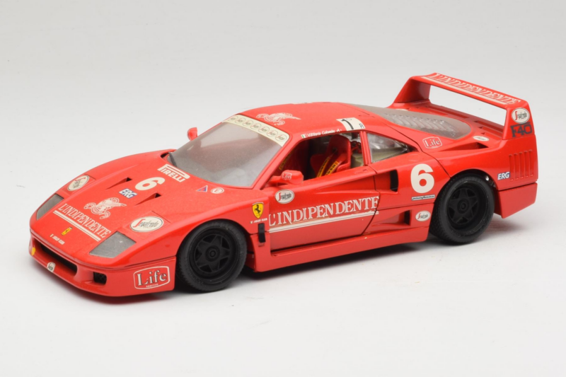 Ferrari F40 #6 V. Colombo L'Indipendente Rød 1987 Bburago 1:18 3032-L1 Metal