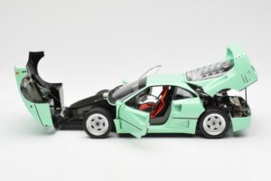 Ferrari F40 Mintgrøn Kyosho 1:18 08416MG Metal — billede 5 af 10