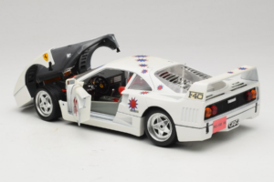 Ferrari F40 #16 Borsenmodells Hvid Limited Edition 333 pcs 1987 Bburago 1:18 3332-W1 Metal — billede 5 af 8