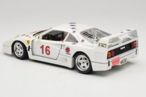 Ferrari F40 #16 Borsenmodells Hvid Limited Edition 333 pcs 1987 Bburago 1:18 3332-W1 Metal — billede 7 af 8