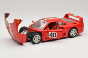 Ferrari F40 #40 Rød med Italiensk Flag Bburago 1:18 3032-P1 Metal — billede 2 af 8