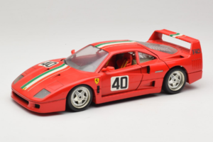 Ferrari F40 #40 Rød med Italiensk Flag Bburago 1:18 3032-P1 Metal