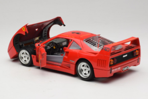 Ferrari F40 #8 Bevro International Rød 1987 Bburago 1:18 3332-P3 Metal — billede 5 af 8