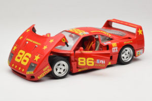 Ferrari F40 LM #86 Ch. Pozzi IMSA 24 Hours of Le Mans 1985 Rød Bburago 1:18 3332-P6 Metal — billede 2 af 8