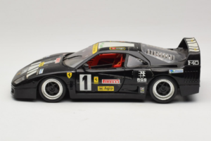 Ferrari F40 Pirelli Agip #1 Sort Bburago 1:18 3332-B1 Metal — billede 4 af 8
