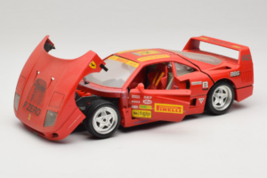 Ferrari F40 Pirelli BBS Rød Bburago 1:18 3032-P4 Metal — billede 2 af 8
