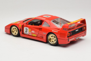 Ferrari F40 #3 Pirelli Rød 1987 Bburago 1:18 3332-P4 Metal — billede 7 af 8