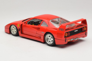 Ferrari F40 Rød Diamond Edition Bburago 1:18 3022-P1 Metal — billede 7 af 8