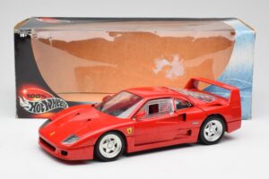 Ferrari F40 Rød Hot Wheels 1:18 23911 Metal — billede 8 af 8