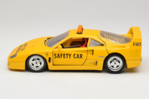 Ferrari F40 Safety Car Gul Bburago 1:18 3032-Y2 Metal — billede 4 af 8