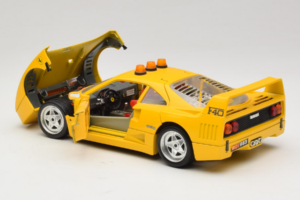 Ferrari F40 Safety Car Gul Bburago 1:18 3032-Y2 Metal — billede 5 af 8