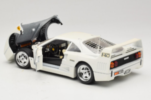 Ferrari F40 Hvid Bburago 1:18 3332-W4 Metal — billede 5 af 8