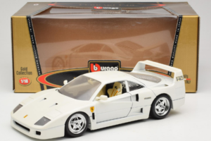 Ferrari F40 Hvid Bburago 1:18 3332-W4 Metal — billede 8 af 8