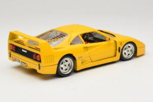 Ferrari F40 Gul Bburago 1:18 3032-Y1 Metal — billede 3 af 8