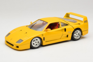 Ferrari F40 Gul Bburago 1:18 3032-Y1 Metal