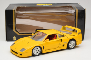 Ferrari F40 Gul Bburago 1:18 3032-Y1 Metal — billede 8 af 8
