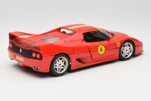 Ferrari F50 Coupe #6 Rød med Italiensk Flag Bburago 1:18 3382-P1 Metal — billede 3 af 8