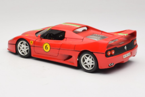 Ferrari F50 Coupe #6 Rød med Italiensk Flag Bburago 1:18 3382-P1 Metal — billede 7 af 8