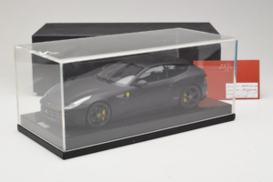 Ferrari FF Matte Black MR Collection 1:18 FERR04CAL Resin — billede 6 af 7