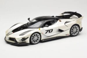 Ferrari FXX-K Evo #70 Hvid Bburago 1:18 18-16012 Metal