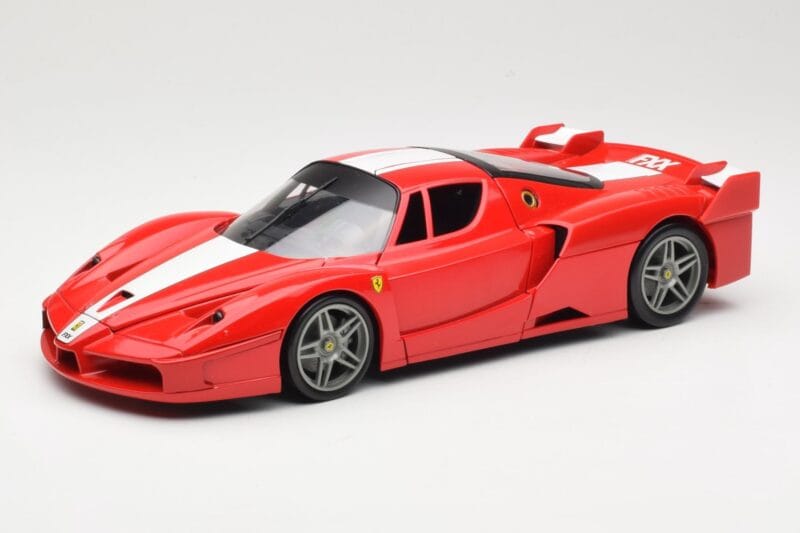 Ferrari FXX Rød Hot Wheels 1:18 310801 Metal