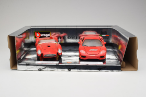 Ferrari Gift Set 250 Testa Rossa & 360 Modena Challenge Rød Bburago 1:18 GC001 Metal