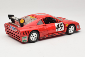 Ferrari 288 GTO Evoluzione #45 Rød Revell 1:18 48820 Metal — billede 3 af 8
