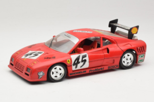 Ferrari 288 GTO Evoluzione #45 Rød Revell 1:18 48820 Metal