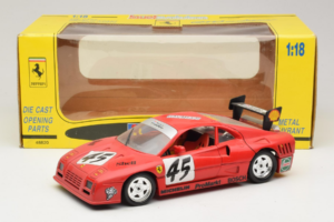 Ferrari 288 GTO Evoluzione #45 Rød Revell 1:18 48820 Metal — billede 8 af 8