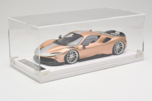 Ferrari SF90 Novitec Guld Sølv Stribe IVY 1:18 REMC028 Resin — billede 6 af 7