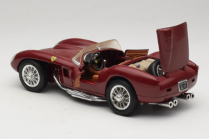 Ferrari Testa Rossa Mørkrød Shell Shell 1:18 40026 Metal — billede 5 af 8