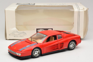Ferrari Testarossa PPG Auto Refinish Rød Bburago 1:18 3039-P3 Metal — billede 8 af 8