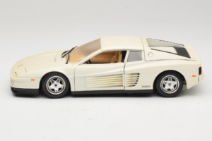 Ferrari Testarossa Hvid Bburago 1:18 3019-W1 Metal — billede 4 af 8