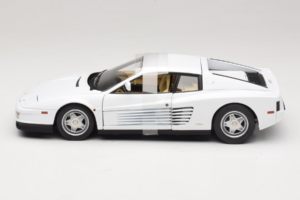 Ferrari Testarossa Hvid Miami Vice Hot Wheels 1:18 P9904 Metal — billede 3 af 6