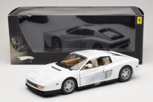 Ferrari Testarossa Hvid Miami Vice Hot Wheels 1:18 P9904 Metal — billede 6 af 6