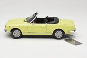 Fiat 124 Spider BS1 Gul Sun Star 1:18 4921 Metal — billede 4 af 8