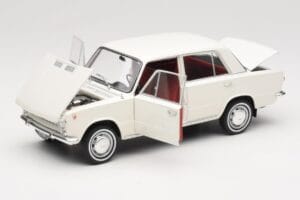 Fiat 124 Hvid IXO 1:18 18CMC205OP Metal — billede 2 af 8
