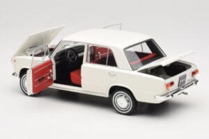 Fiat 124 Hvid IXO 1:18 18CMC205OP Metal — billede 5 af 8