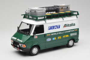 Fiat 242 Alitalia Rally Team Assistance With Trailer 1978 IXO 1:18 18CMC027WX Metal — billede 2 af 7