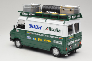 Fiat 242 Alitalia Rally Team Assistance With Trailer 1978 IXO 1:18 18CMC027WX Metal — billede 6 af 7