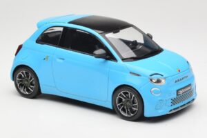 Abarth 500e Blå IXO 1:18 MCG18499 Metal — billede 4 af 6